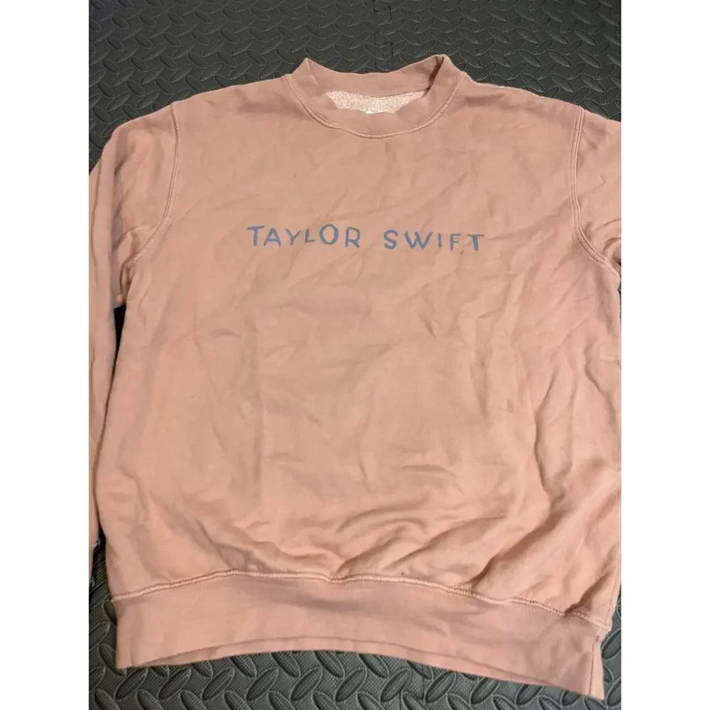 Taylor Swift 1989 (Taylor’s Version) Pink Crewneck size‎ xs Womens